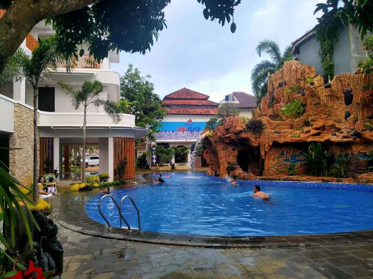 Long Beach Hotel Pangandaran Dış mekan fotoğraf